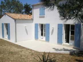 Villa moderne à Saint Georges d'Oléron, 8 couchages, proche mer et commerces, parking et jardin - FR-1-246A-7